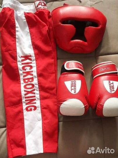 Перчатки и шлем для мальчика