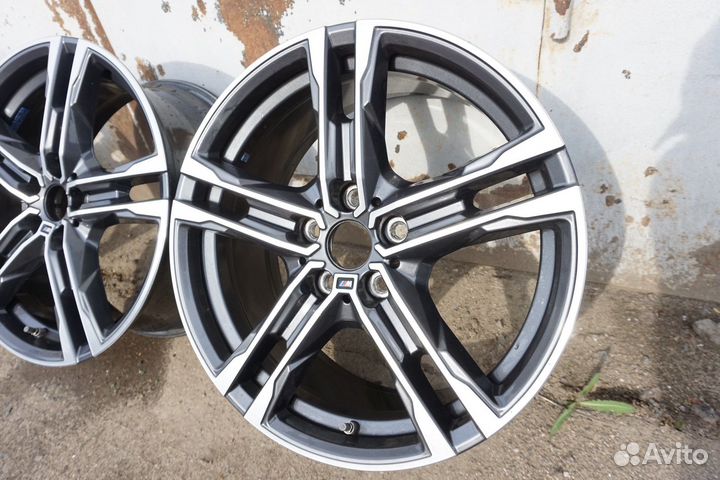 Комплект дисков R18 BMW Spoke 819M F40 F41