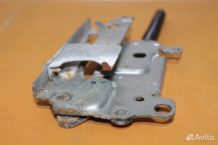 Завес (петля) левая AEG 4055260527 бу. 4643