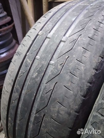 Bridgestone Turanza 6 215/60 R16