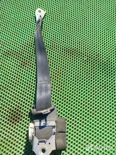 Ремень безопасности Volkswagen Tiguan clja 2011