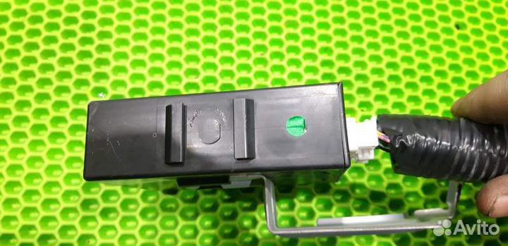 Блок управления центральным замком Nissan Tiida C1