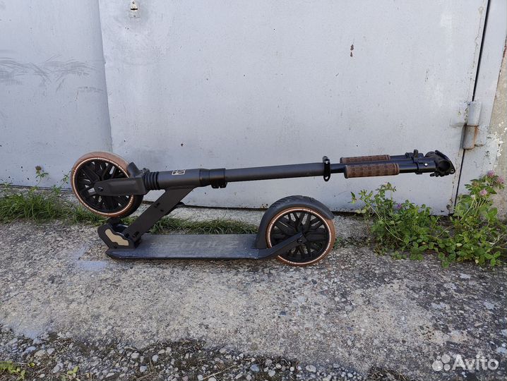 Самокат shulz 200 pro