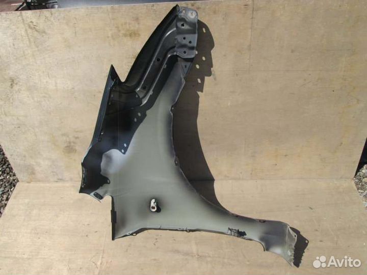 Крыло переднее левое Toyota Wish ZNE10 1ZZ-FE 2008