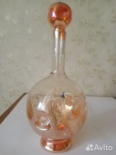Графин из цветного стекла времен СССР
