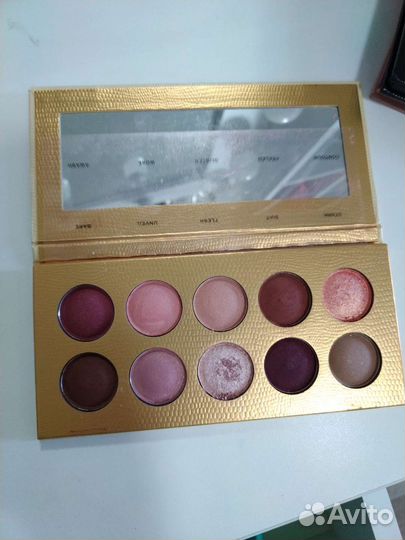 Тени для век revolution pro