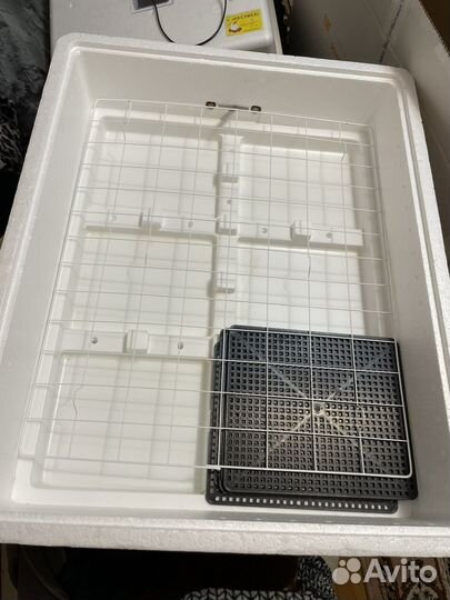 Инкубатор для яиц автоматический