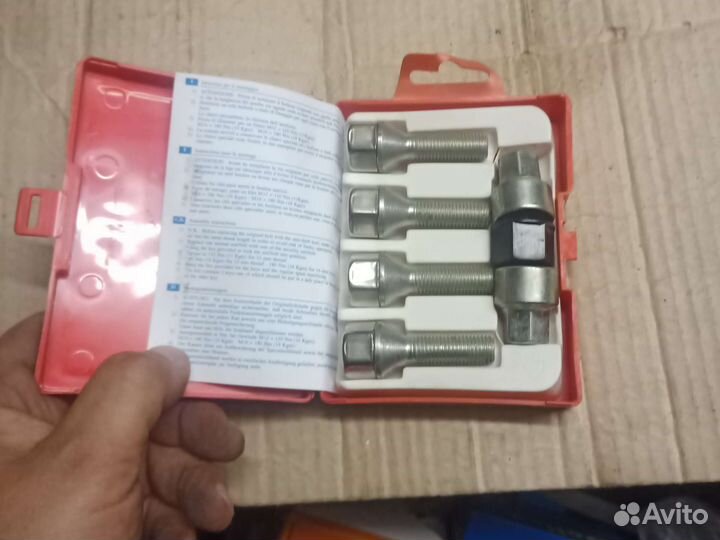 Болты секретки