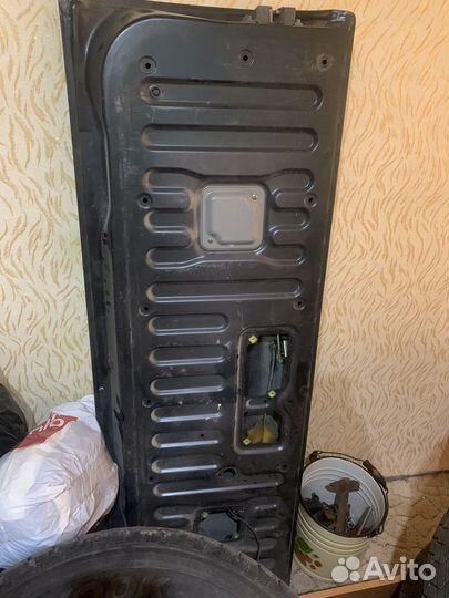 Крышка багажника tlc80