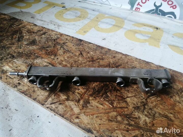 Топливная рампа Ford Mondeo 3, 1.8, chbb