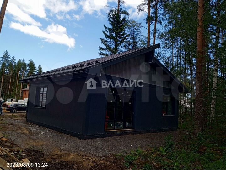 Дом 68 м² на участке 6 сот.