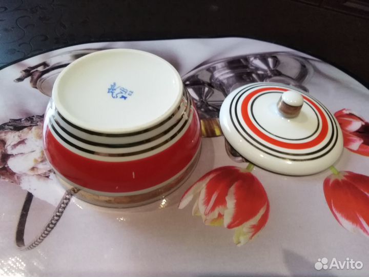 Посуда двух видов, времён СССР