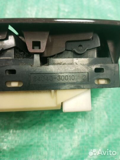 Блок управления стеклоподъемниками Toyota Camry