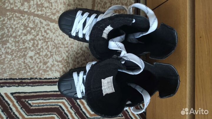 Коньки хоккейные 42 размер