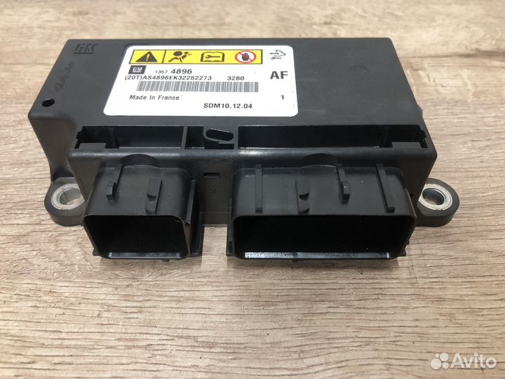 Блок SRS Opel Astra j