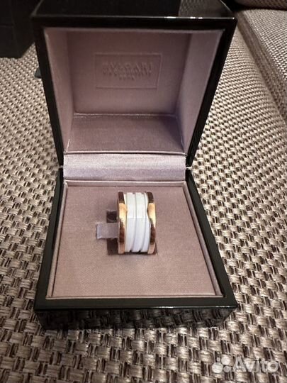 Bvlgari кольцо