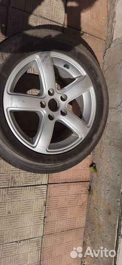 Автомобильный диск r16