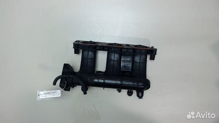 Коллектор впускной Dacia Sandero 2012, 2013