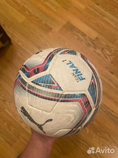 Футбольный мяч puma