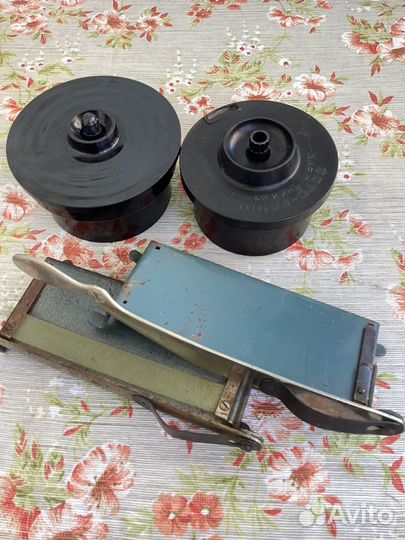 Бачок для фотоплёнки, резак, Фотоэкспонометр