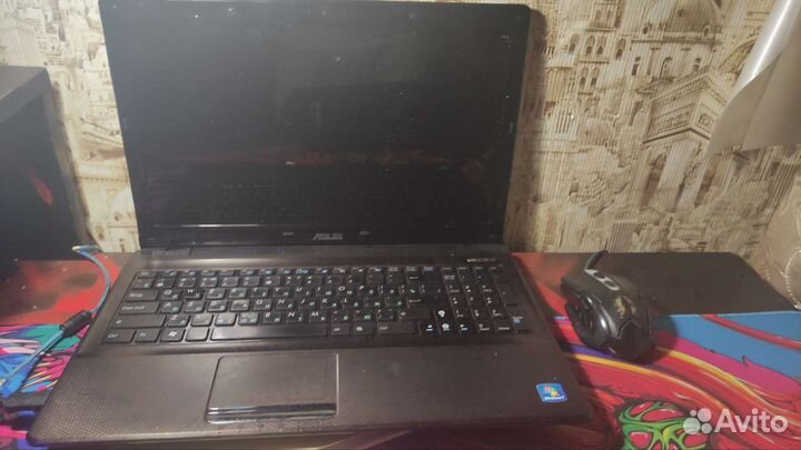 Ноутбук asus