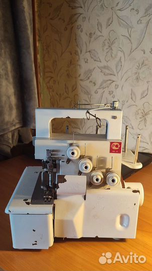 Оверлок на запчасти