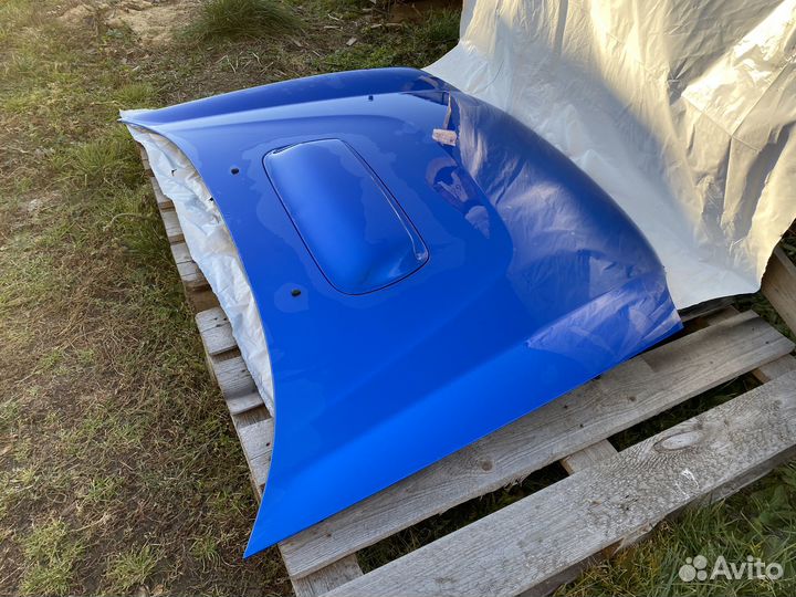 Капот Subaru Impreza WRX Лупатка 2000-2002