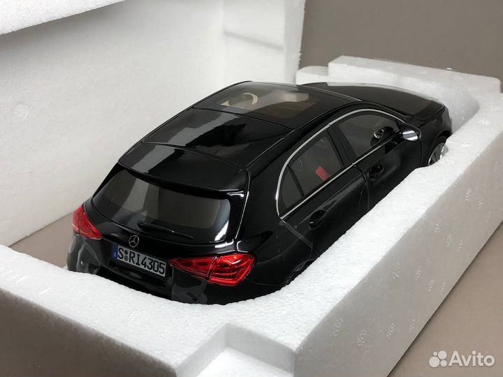 Mercedes-benz A-classe Norev 1:18
