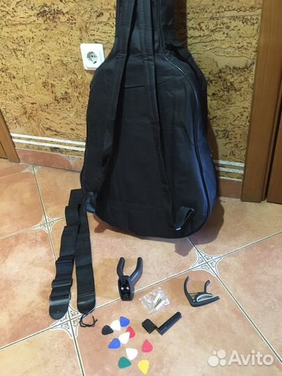 Чехол для акустической гитары и все аксессуары