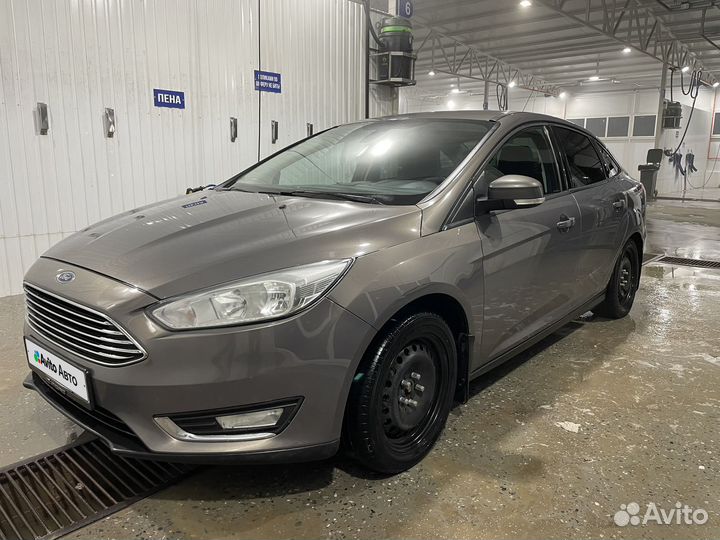 Ford Focus 1.6 AMT, 2015, битый, 220 650 км