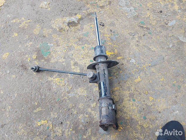 Амортизатор Hyundai Grand Santa Fe передний левый