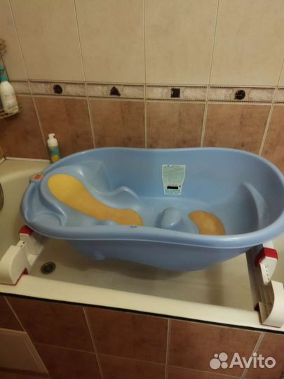 Ванночка для купания с подставкой