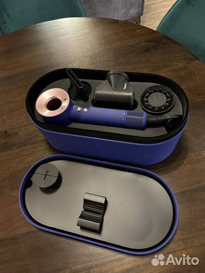 Фен dyson supersonic синий