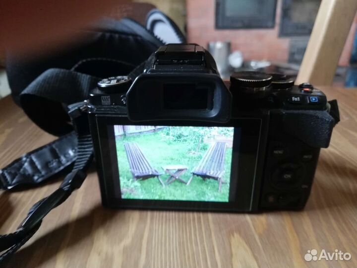 Компактный фотоаппарат olympus om-D-E10