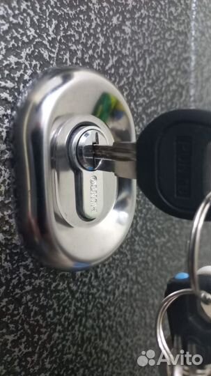 Вскрытие замков, замена и ремонт замков