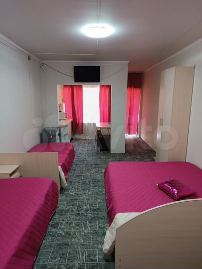 2-к. квартира, 40 м², 3/3 эт.