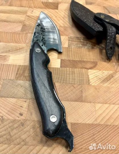 Нож Акула шкуросъемный с чехлом