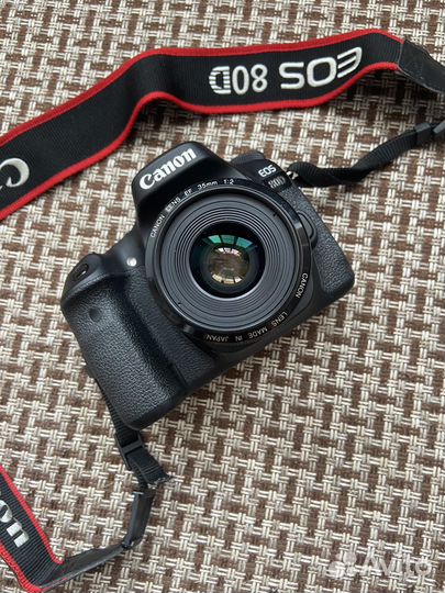 Зеркальный фотоаппарат