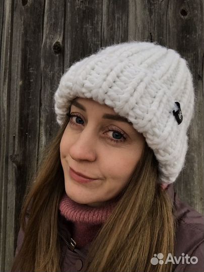 Шапка женская вязаная ручная работа
