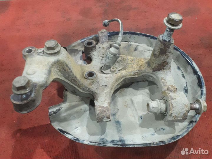 Задний правый поворотный кулак фольксваген гольф 6