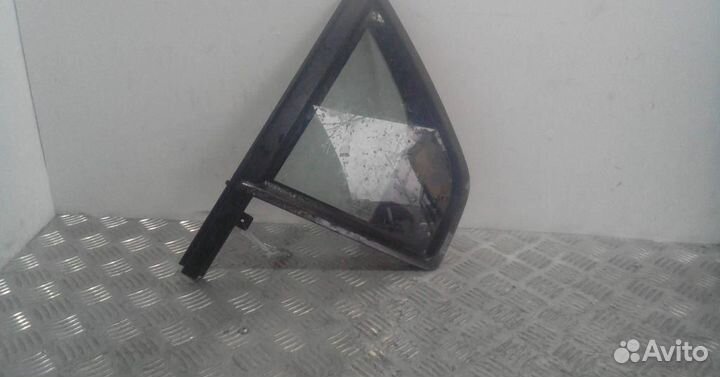 Стекло двери задней левой (форточка) Ford Mondeo