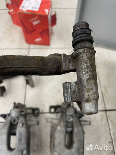 Суппорт тормозной задний пежо 308