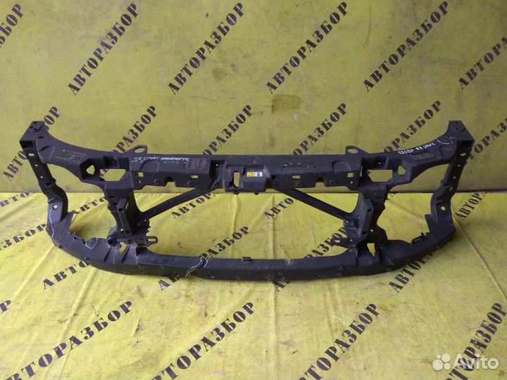 Рамка радиаторов (панель передняя) Land Rover