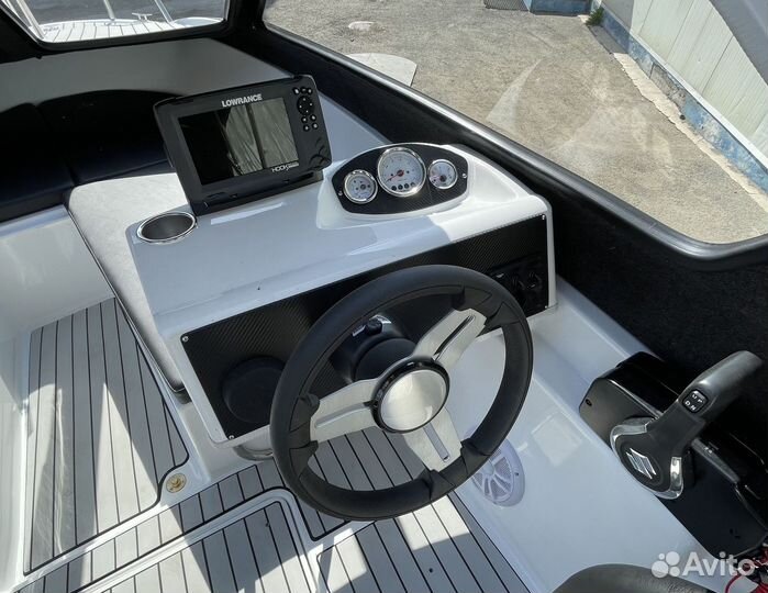 Катер Феникс 530 HT с мотором Suzuki DF80ATL