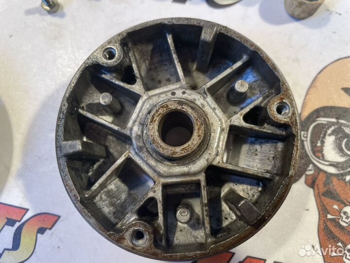 Передний вариатор в сборе Honda Pal AF17