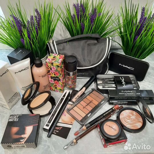 Бьюти набор MAC 14в1