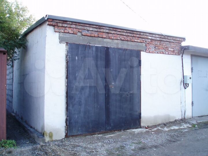 Гараж, > 30 м²