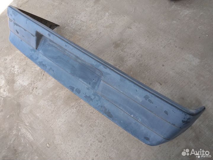 Бампер задний оригинал для Peugeot 405 1987-1992