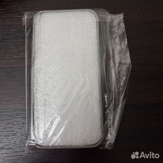 Чехол на iPhone 13 pro