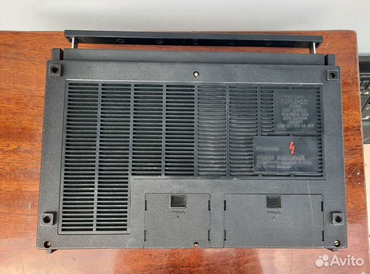 Кассетный магнитофон Парус 201